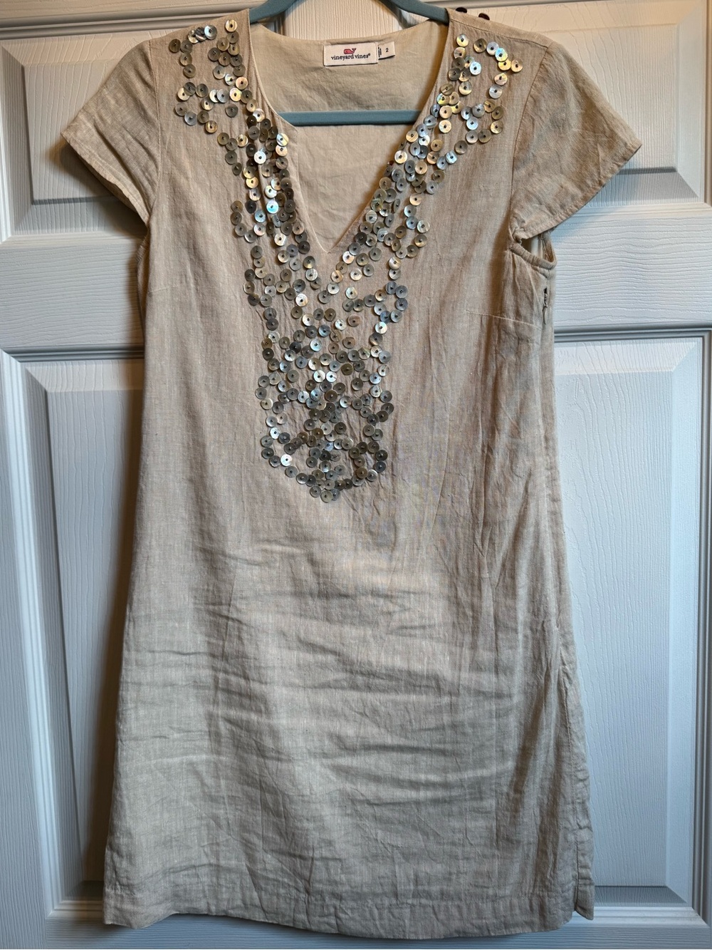 Vineyard Vines Women’s Cream Sequin V-Neck Dress